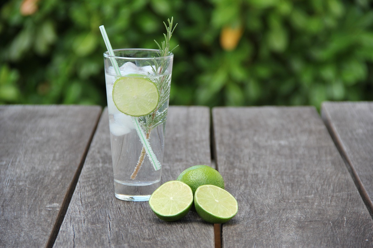 Spring: It’s Time for Cocktails and Wine
